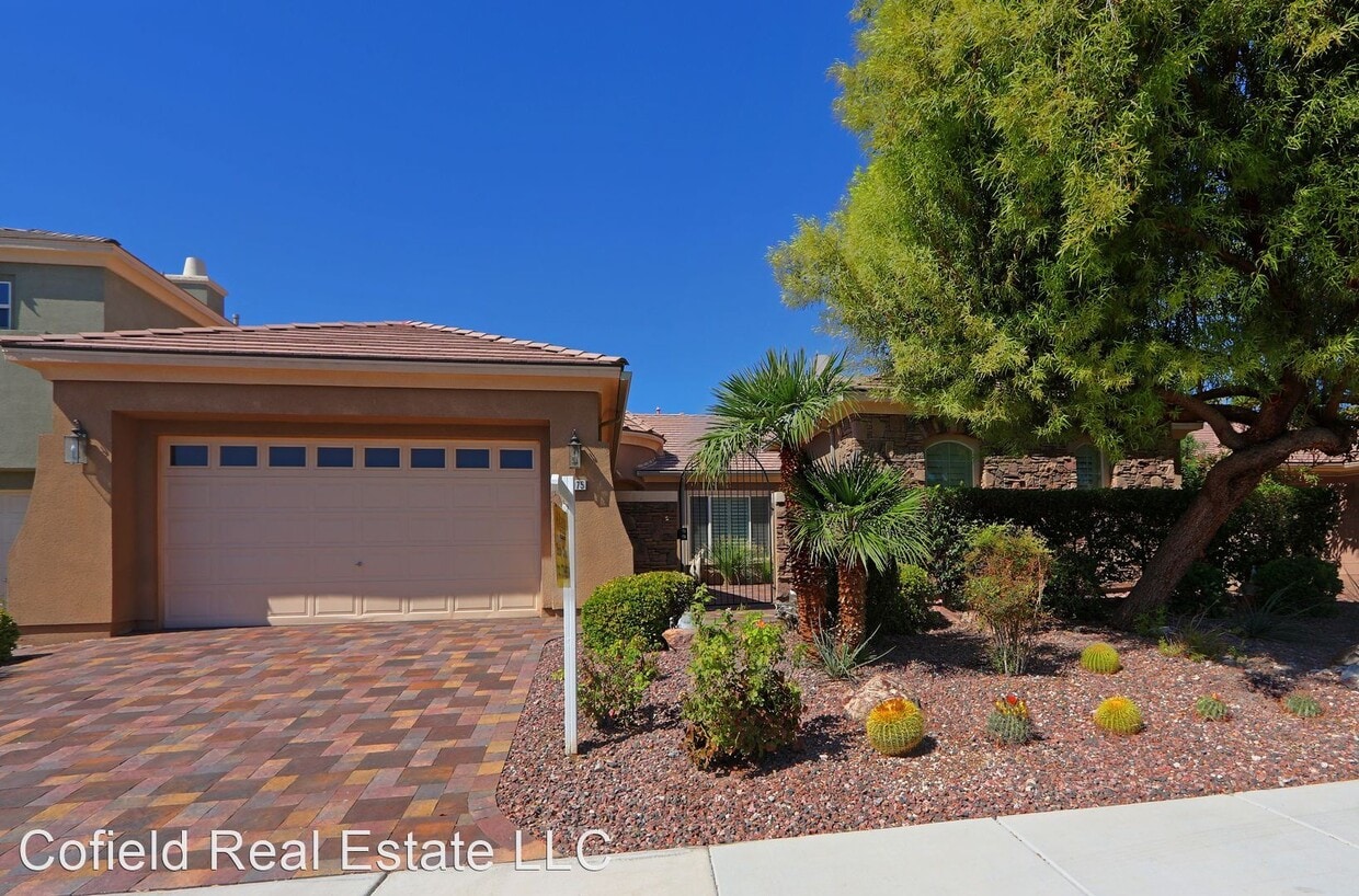 5 br, 4.5 bath House 8675 Killians Green... House Rental in Las