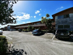 Building Photo - 251 NE 187th St