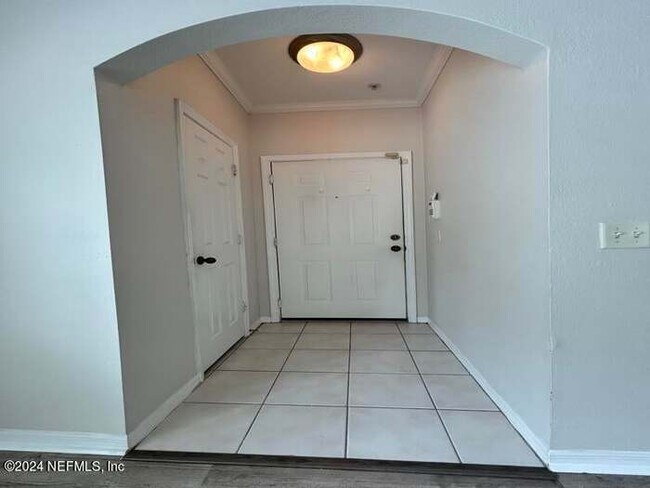 Foto del edificio - 7800 Point Meadows Drive #422