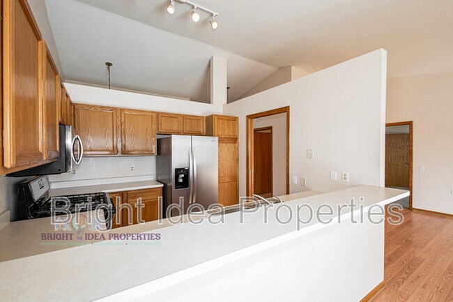 Foto del edificio - 2737 Douglas Dr N