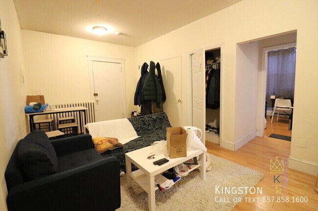 Building Photo - 62 Egmont St