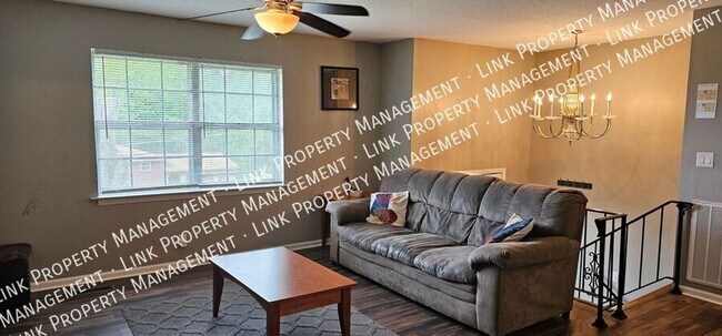Building Photo - Coming in July!  Don't miss this Large 3 or 4 bedroom 2 full baths near Hwy 153/58.
