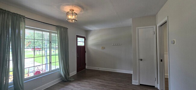 Foto del edificio - Coming Soon Lake Shore Single Family Home