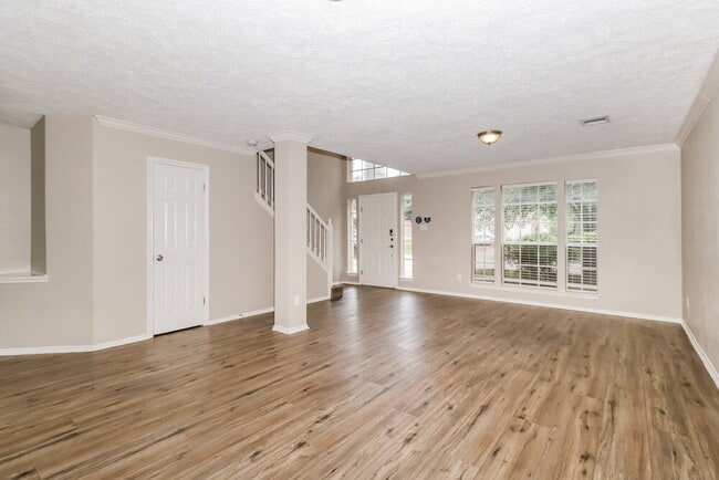 Foto del edificio - 17116 Valley Glen Rd