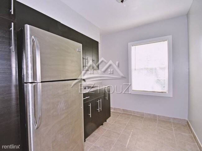 Foto del edificio - 1 br, 1 bath Apartment - Kinship Rd,121-1B