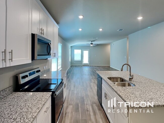 Building Photo - 6007 Noah Place Saint Hedwig TX