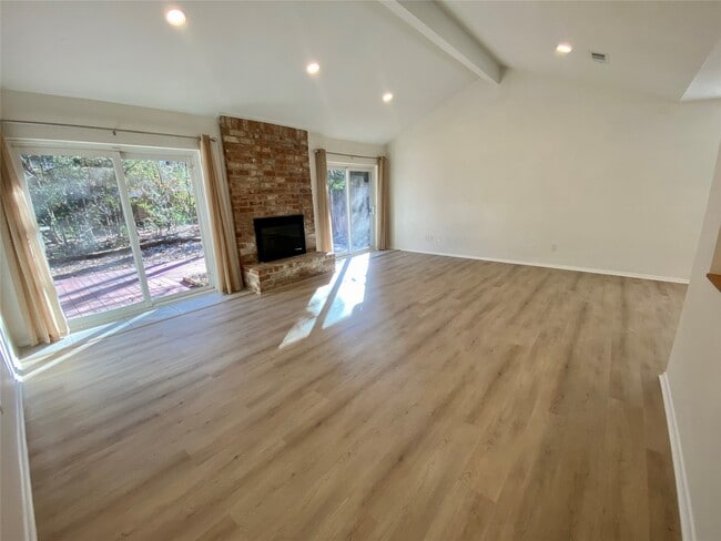 Building Photo - 2 N Waxberry Rd