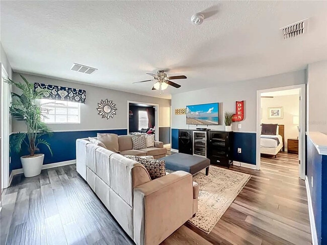 Building Photo - 9048 Sand Trap Dr