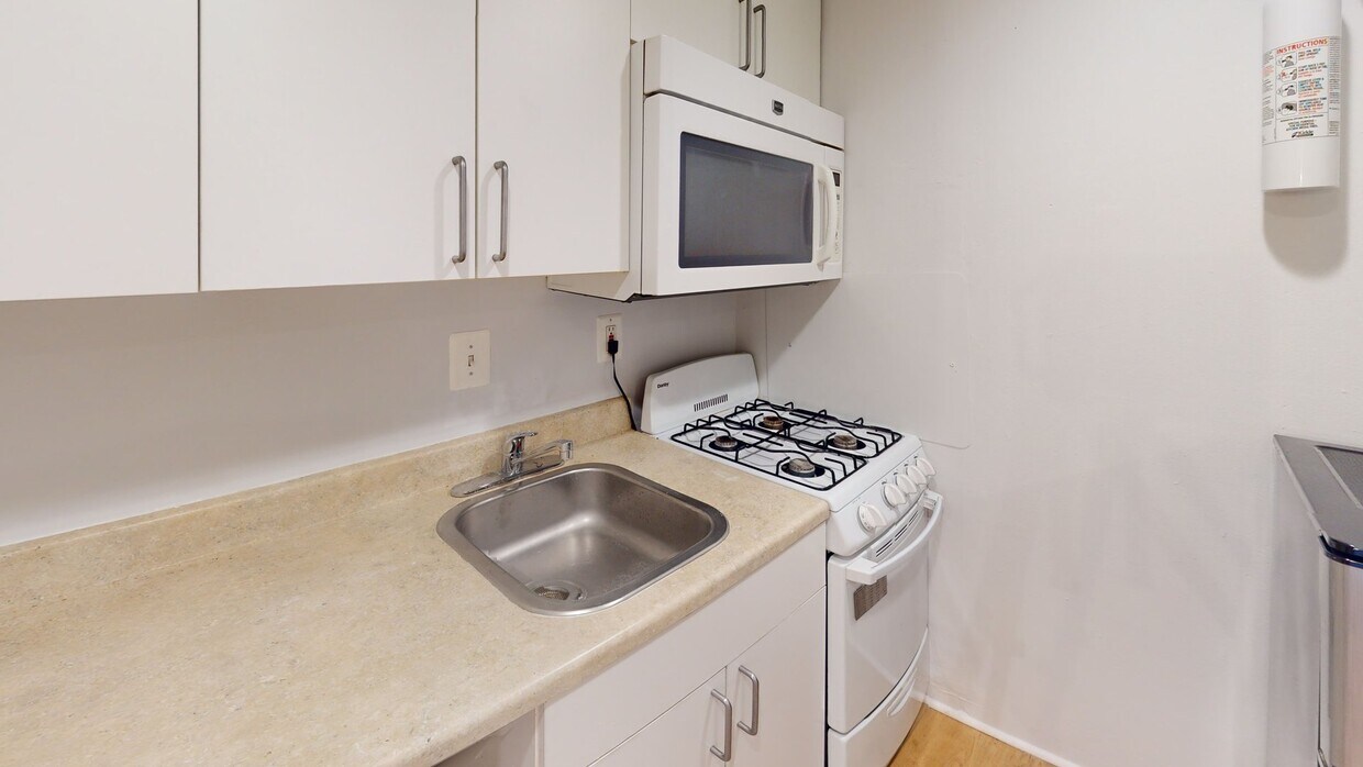 Photo - 1443 Parkwood Pl NW Apartment