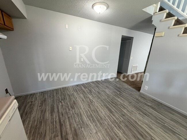 Building Photo - 15986 Arrowhead Rd