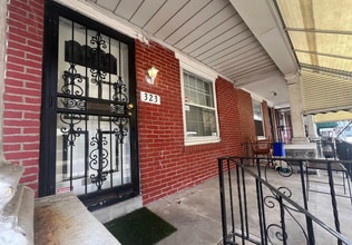 Building Photo - 323 N Redfield St