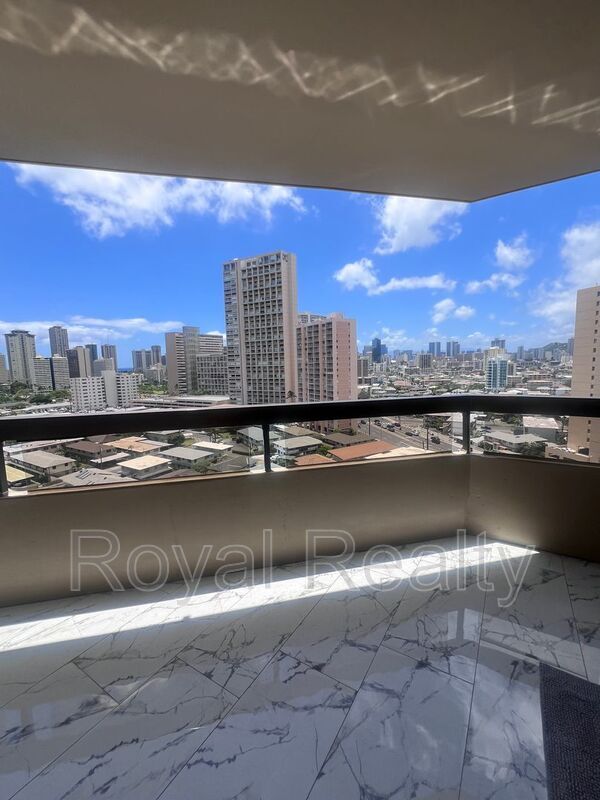 Foto del edificio - 2499 Kapiolani Blvd