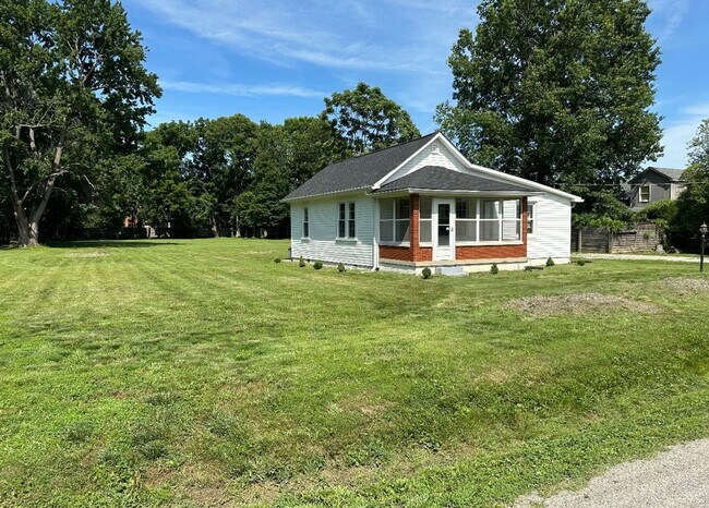 Foto del edificio - Charming Prospect Cottage with Spacious Yard