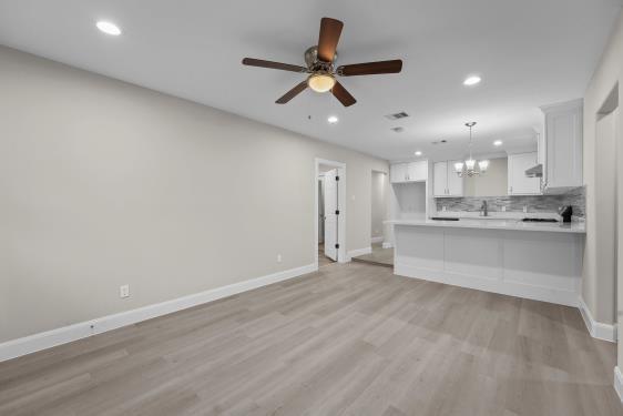 Building Photo - 8129 Linda Vista Rd
