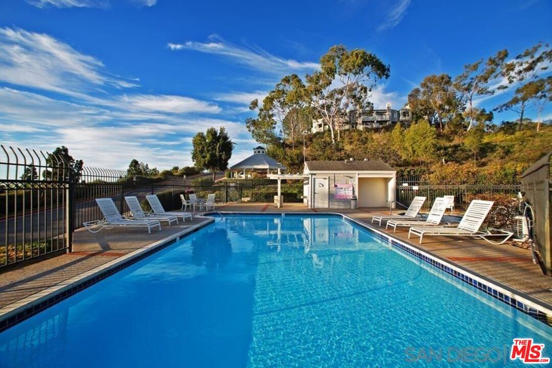 Foto del edificio - 10835 Scripps Ranch Blvd