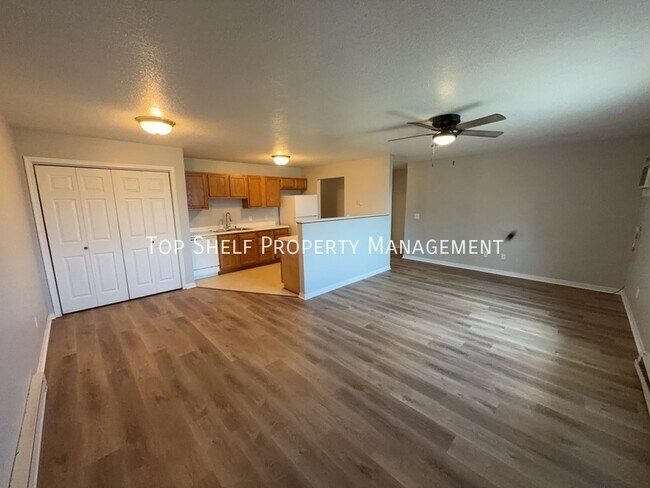 Foto del edificio - 110 4th St NW