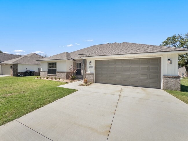 Building Photo - * HALF OFF MOVE-IN SPECIAL * New Construct...