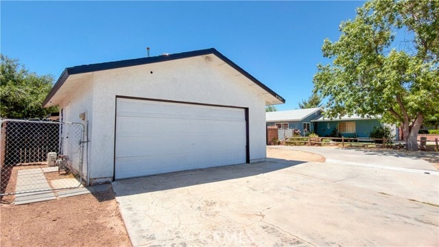 Building Photo - 45007 Logue Ct