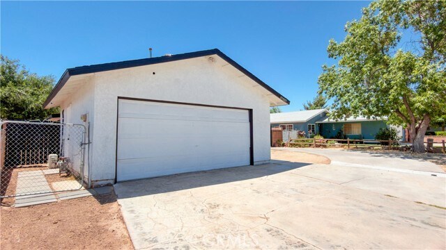 Foto del edificio - 45007 Logue Ct