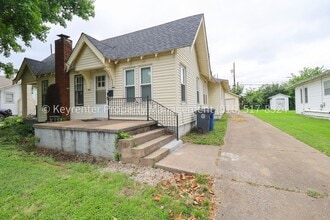 Building Photo - 1626 S Indianapolis Ave