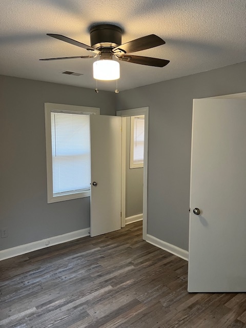 Building Photo - 320 Kingston Ave