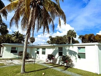 Building Photo - 121 S Lake Dr