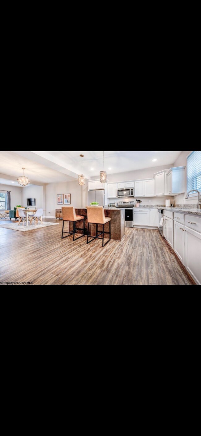 Foto del edificio - 201 Red Oak Ln