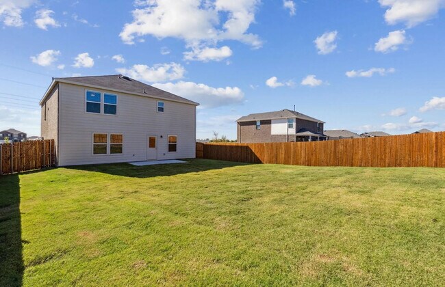 Building Photo - 1821 Grassland Dr