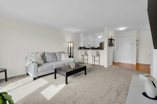 Foto del edificio - 6924 Hyde Park Dr