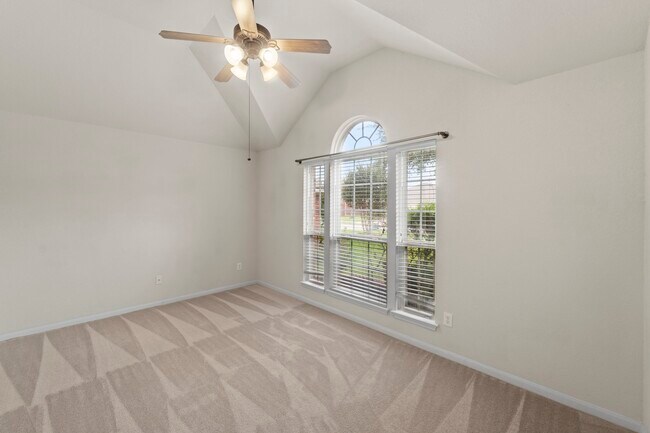 Building Photo - 9518 Denfield Ln
