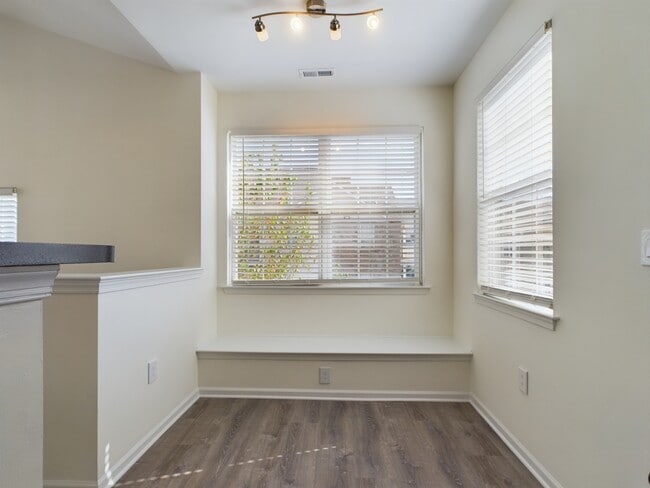 Dining - Botanica Cottages