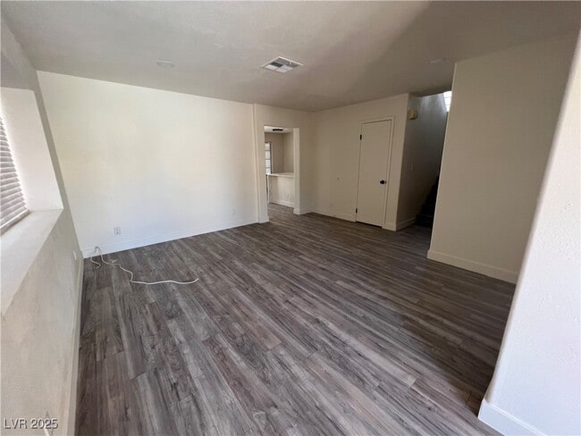 Building Photo - 2805 Willow Wind