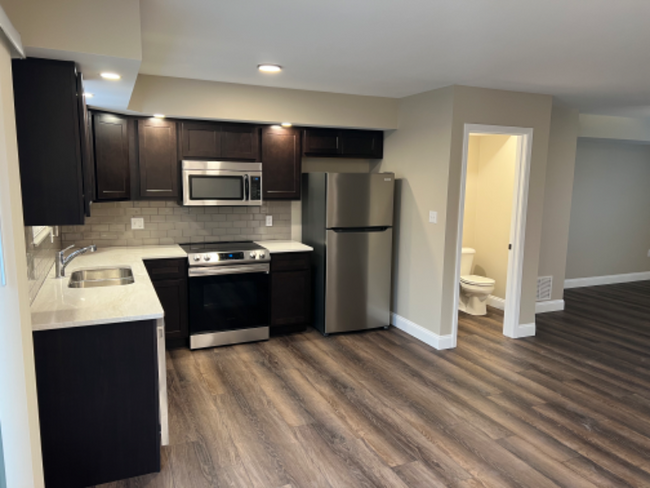 Foto del edificio - 233 Bradford Ln