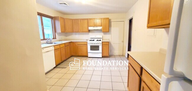 Building Photo - 15 Harriet St