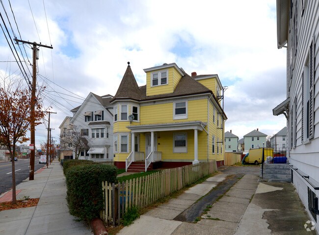 Foto del edificio - 585 Broadway