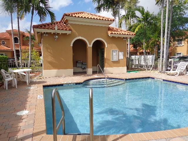 Primary Photo - 4937 White Mangrove Way W
