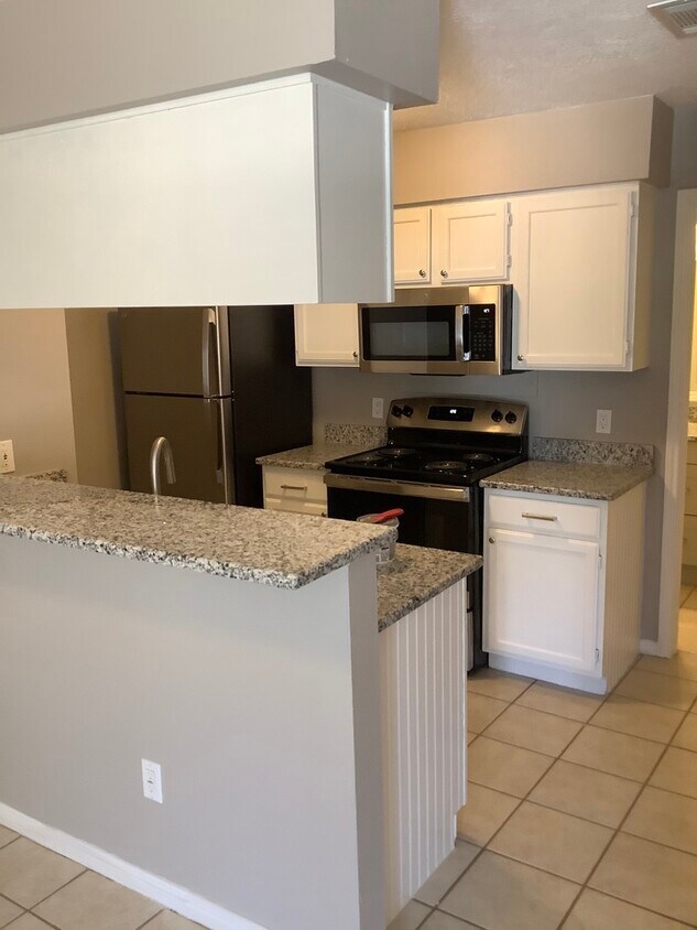 2402 Sycamore Ave Photo