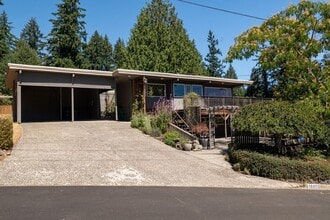Building Photo - 16650 SE 26th St