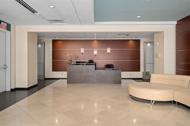 Building Photo - 101 S Eola Dr