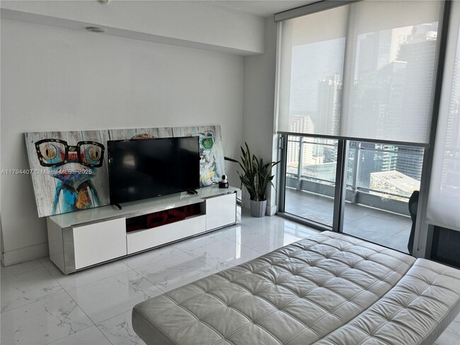 Foto del edificio - 92 SW 3rd St