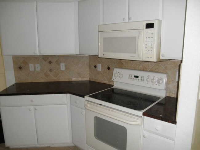 Building Photo - Pipers Cay