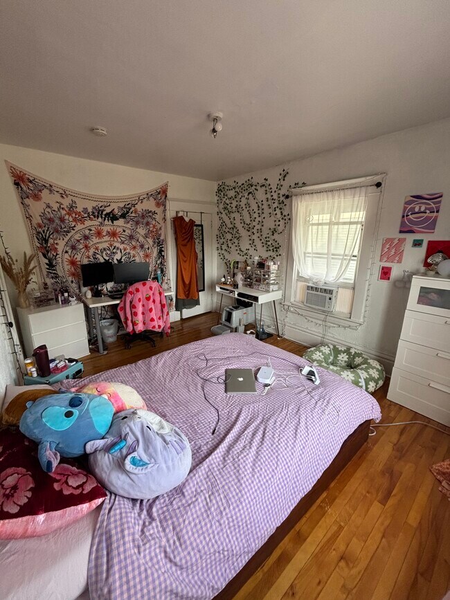 Segundo dormitorio - 1303 Wealthy St SE