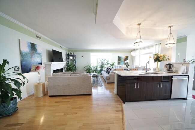 Foto del edificio - 8340 Callie Ave
