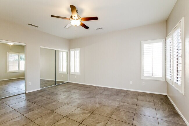 Building Photo - 1913 S 83rd Dr