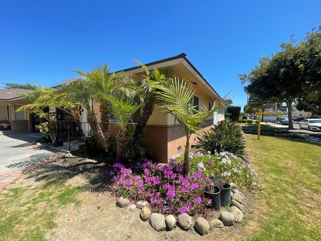 286288 Homer Ave Unit 286, Ventura, CA 93003 Room for Rent in