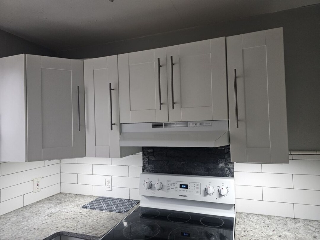 Foto principal - 876 Windermere Ave