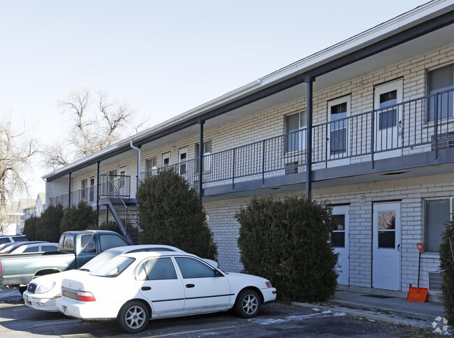 Building Photo - Spectrum Apartments