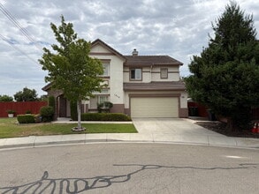Building Photo - 3918 Bastille Ct