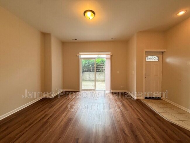 Foto del edificio - 2731 W Congress Pkwy