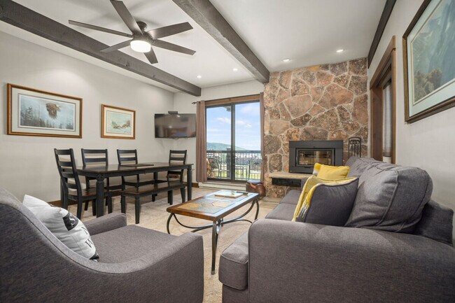 Foto del edificio - 2275 Storm Meadows Dr